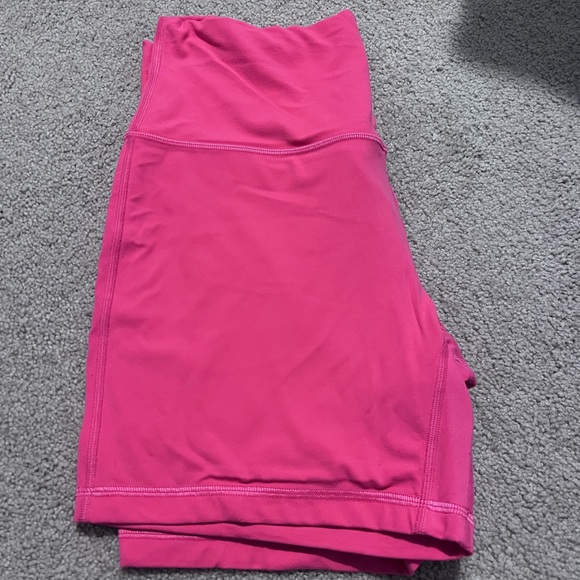 Lululemon Lipgloss 6 inch align shorts- worn only a handful of times. size 10 - Picture 6 of 9
